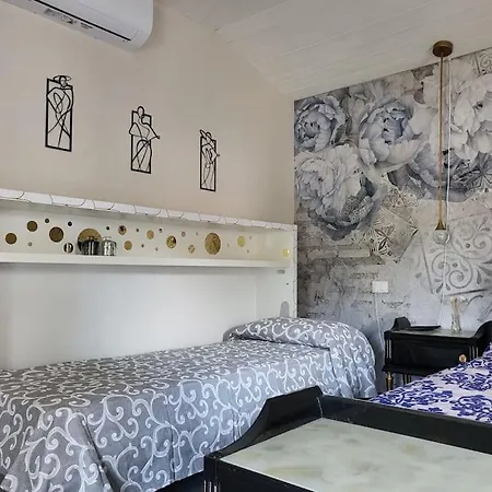 Apartament Field House