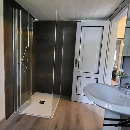 Field House Apartman *
